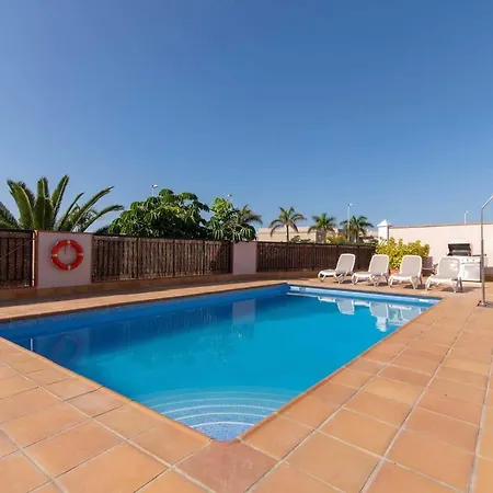 Villa Puerto De Santiago Sleeps 10 Pool Air Con *